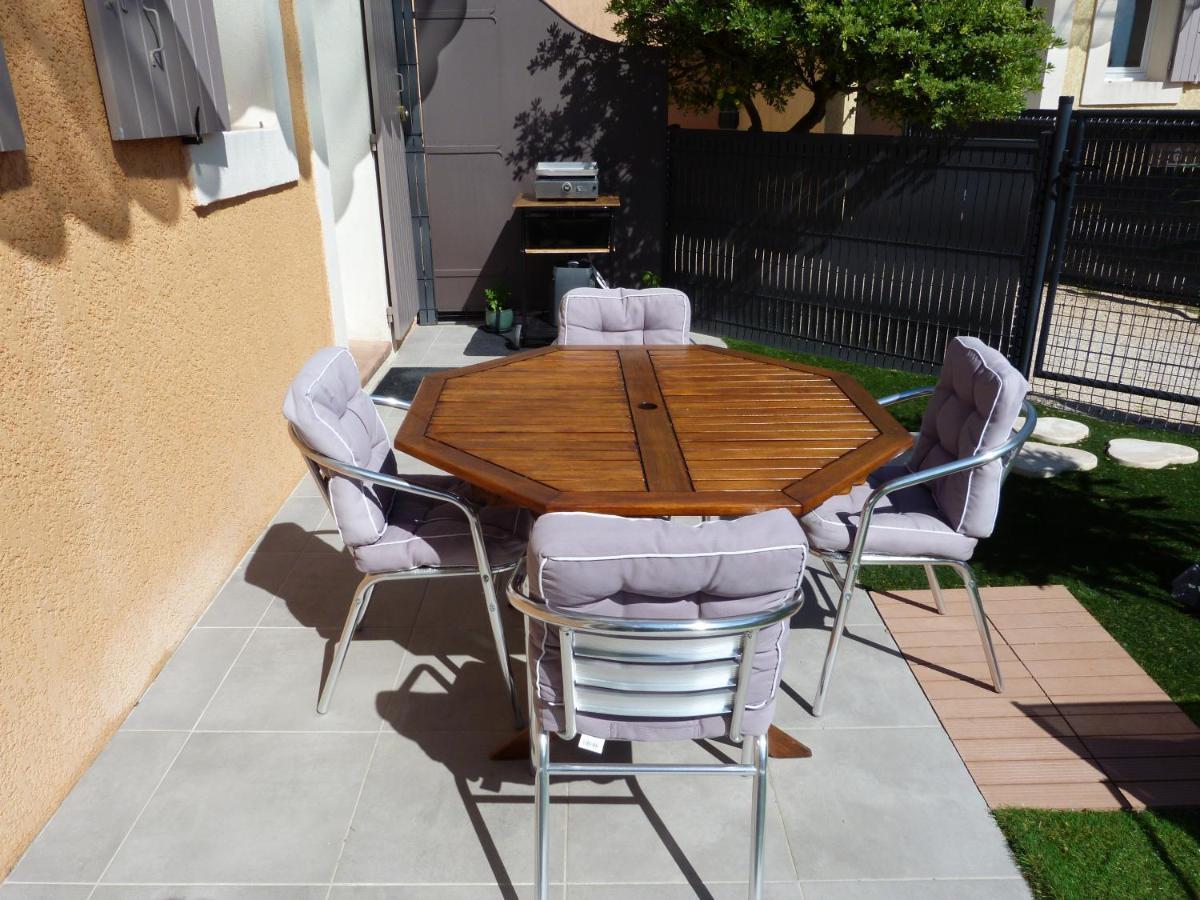 Appart Cosy Avec Son Exterieur Chaleureux,Piscine Et Parking Prive Fontvieille Dış mekan fotoğraf